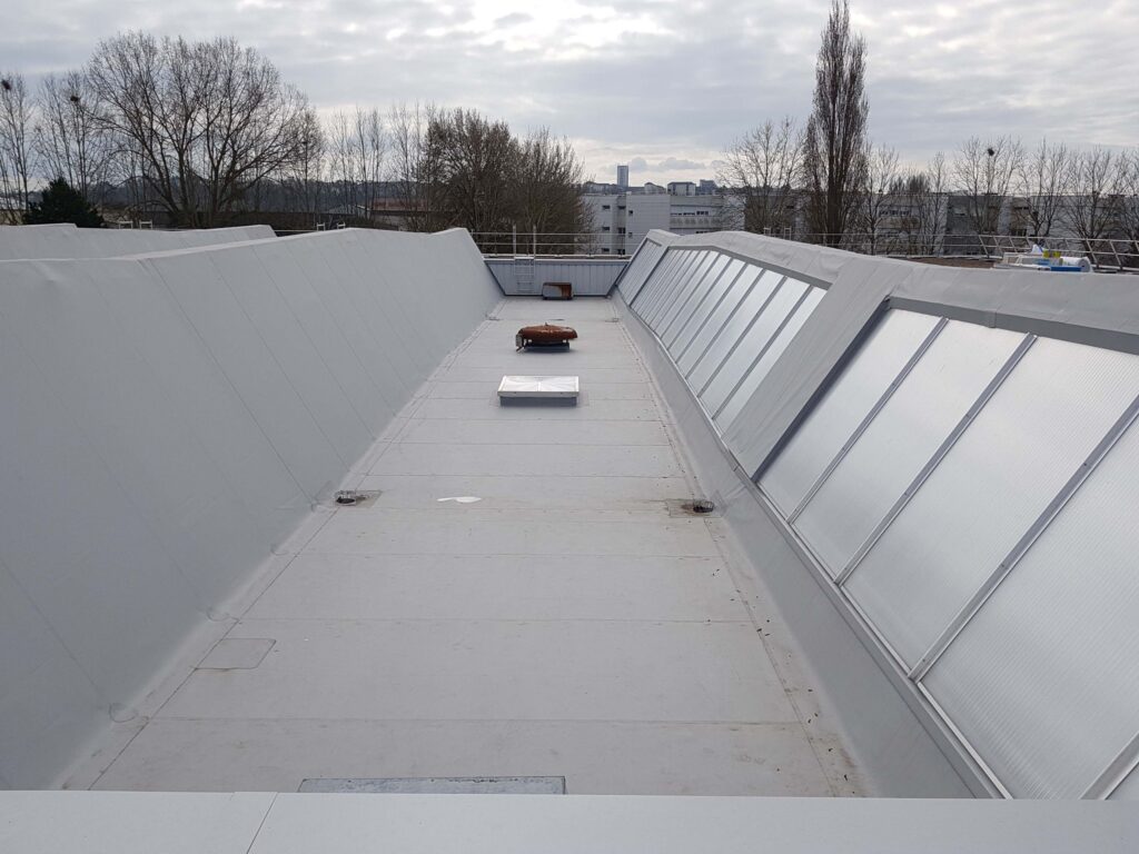 Étanchéité EPDM et TPO à Nogent-sur-Oise (60), chantier LCIE Étanchéité