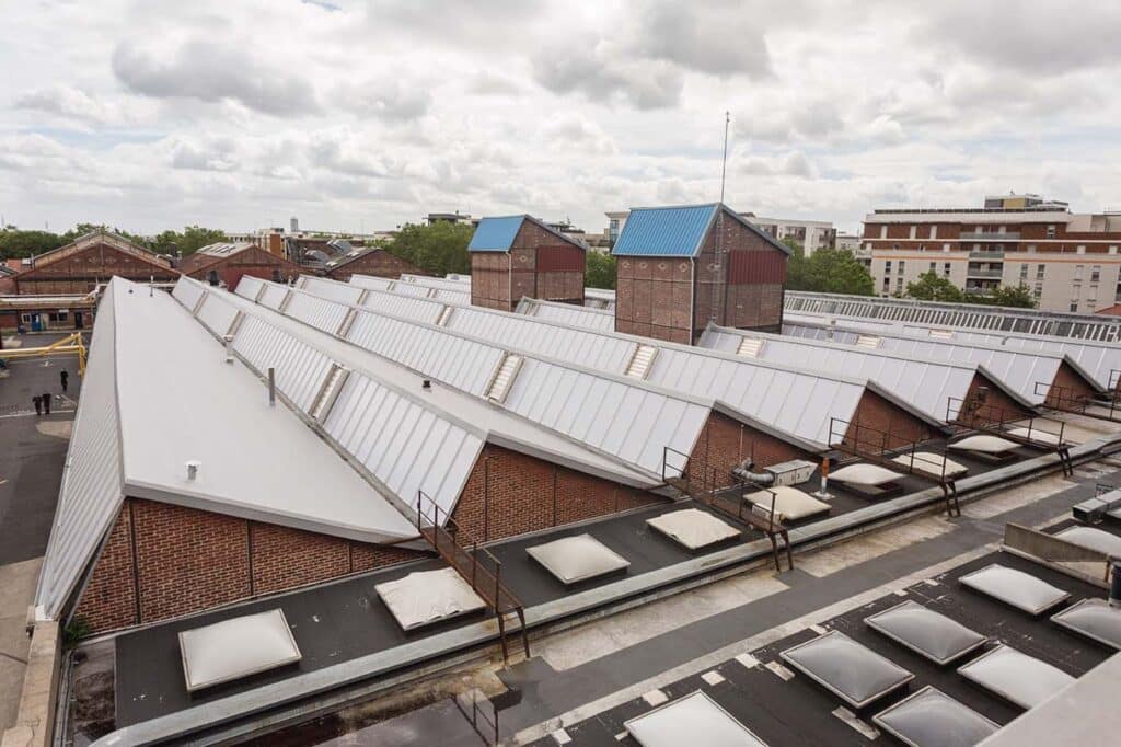 Couverture en polycarbonate à Gennevilliers — vue 1